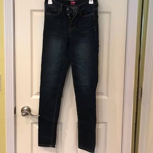 Aeropostale Tokyo Darling High Waisted Jeans
